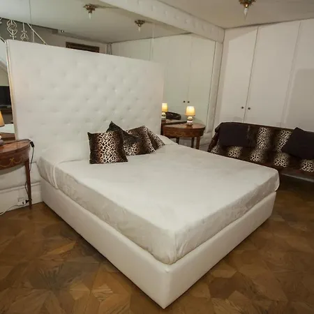Bed and Breakfast Le Suites Di Jo - Central Station