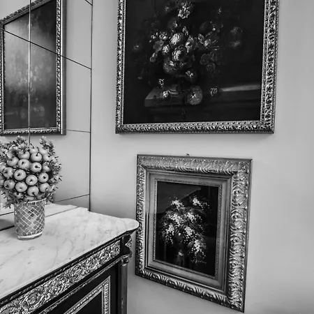 Le Suites Di Jo - Central Station Bed & Breakfast Bari