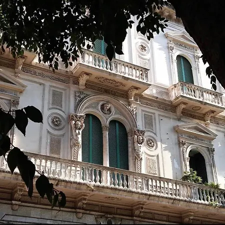 Bed & Breakfast Le Suites Di Jo - Central Station Bari