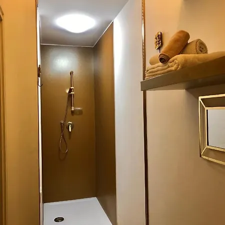 Le Suites Di Jo - Central Station Bed & Breakfast *