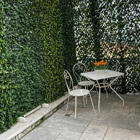 Le Suites Di Jo - Central Station Bed & Breakfast